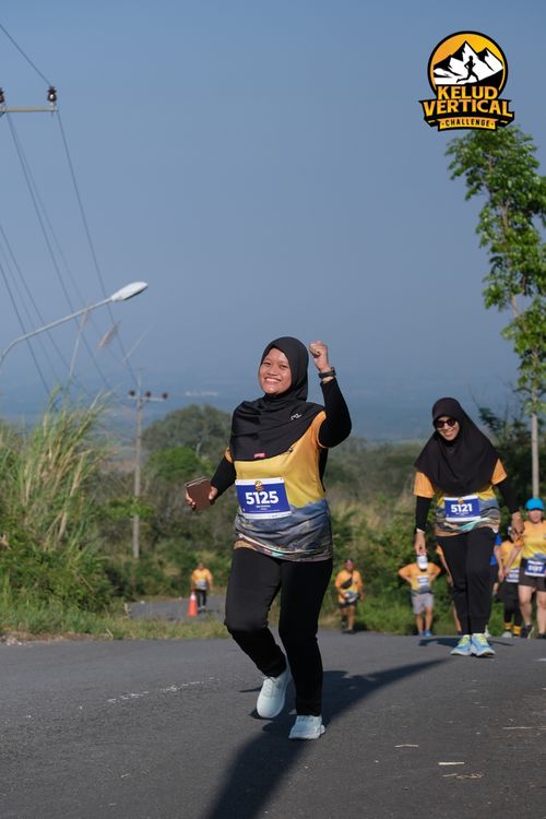 Race photo from Kelud Vertical Challenge 2024
