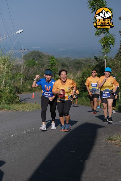 Race photo from Kelud Vertical Challenge 2024