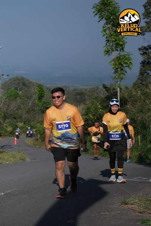 Race photo from Kelud Vertical Challenge 2024