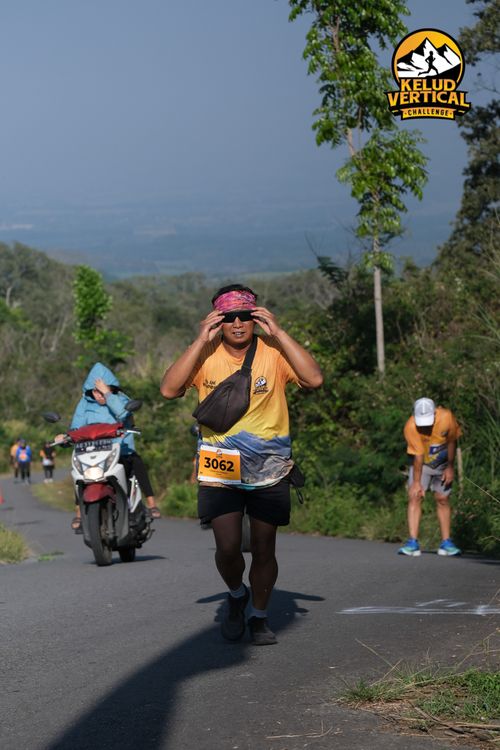 Race photo from Kelud Vertical Challenge 2024