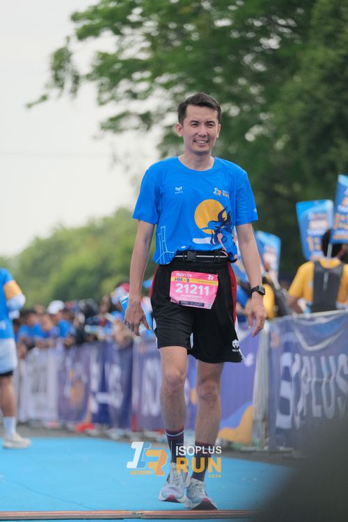 Race photo from Isoplus Run 2024 Surabaya