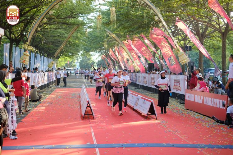 Race photo from Kediri Half Marathon 2024