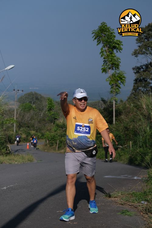 Race photo from Kelud Vertical Challenge 2024