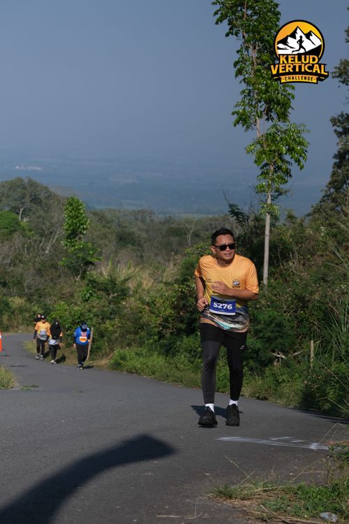 Race photo from Kelud Vertical Challenge 2024