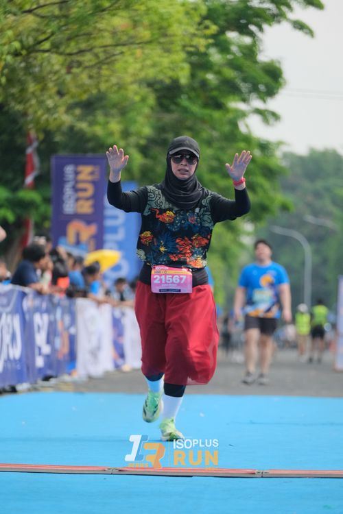 Race photo from Isoplus Run 2024 Surabaya