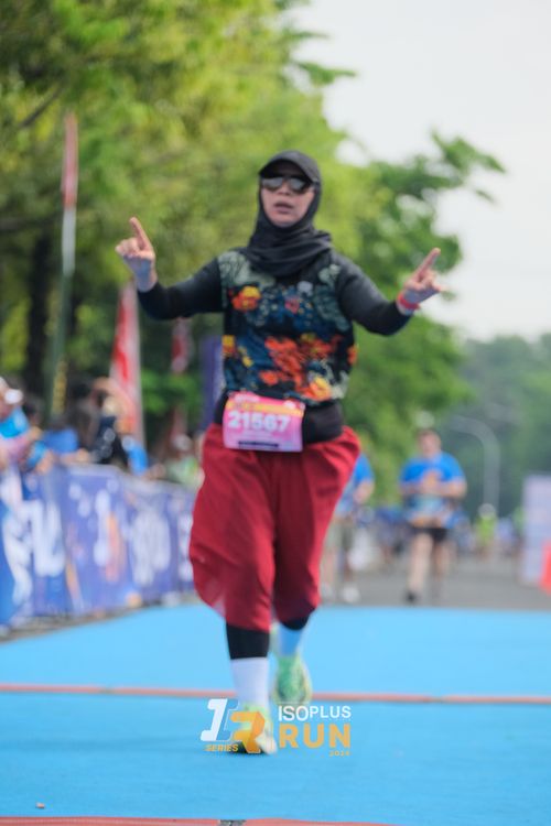 Race photo from Isoplus Run 2024 Surabaya