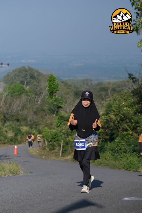 Race photo from Kelud Vertical Challenge 2024
