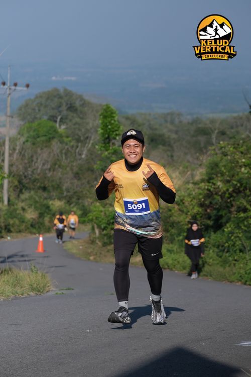 Race photo from Kelud Vertical Challenge 2024