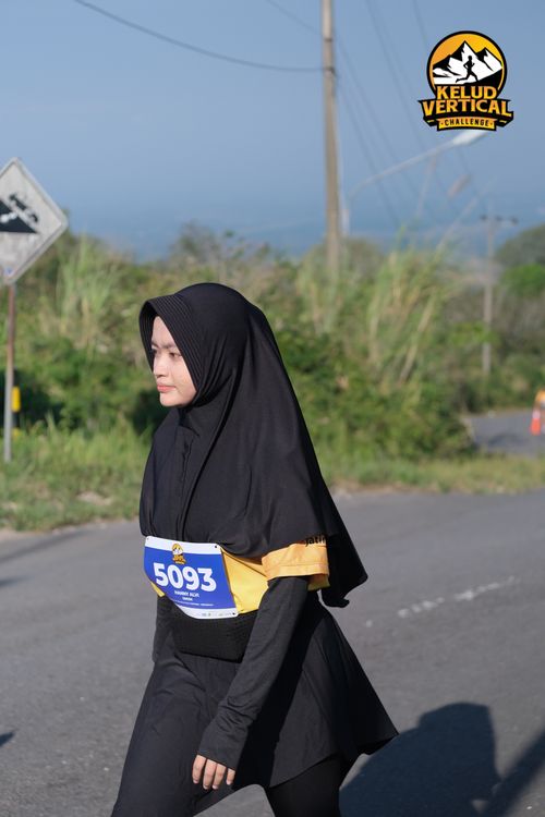 Race photo from Kelud Vertical Challenge 2024