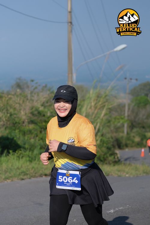 Race photo from Kelud Vertical Challenge 2024