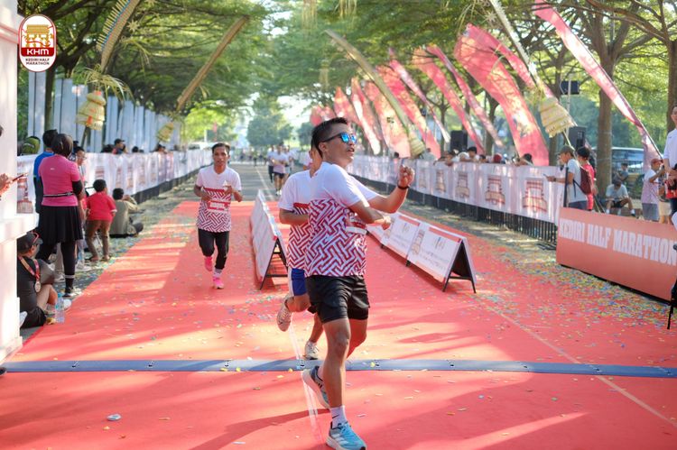 Race photo from Kediri Half Marathon 2024