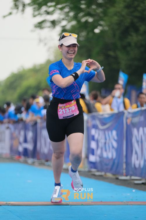 Race photo from Isoplus Run 2024 Surabaya