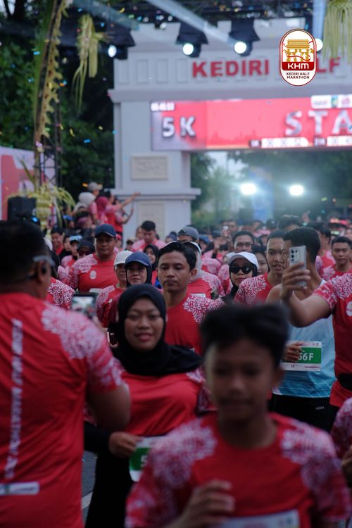 Race photo from Kediri Half Marathon 2025
