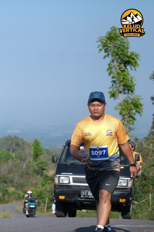Race photo from Kelud Vertical Challenge 2024