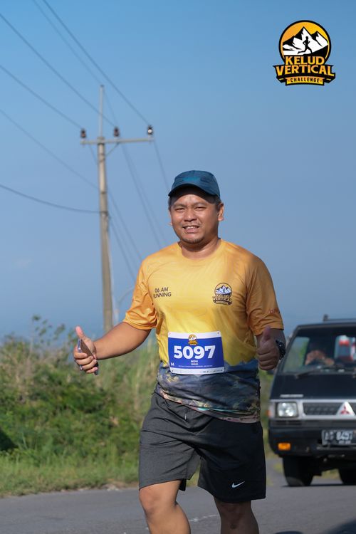 Race photo from Kelud Vertical Challenge 2024