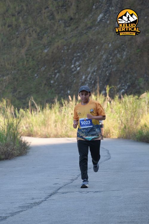Race photo from Kelud Vertical Challenge 2024