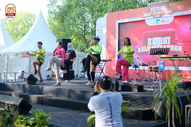 Race photo from Kediri Half Marathon 2024