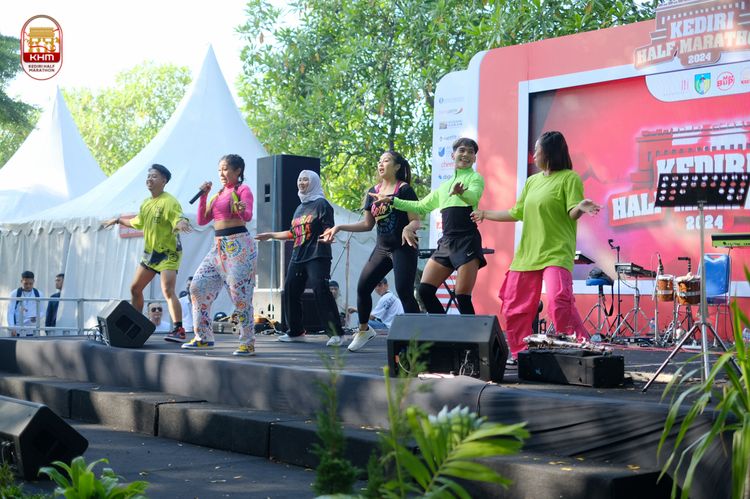 Race photo from Kediri Half Marathon 2024