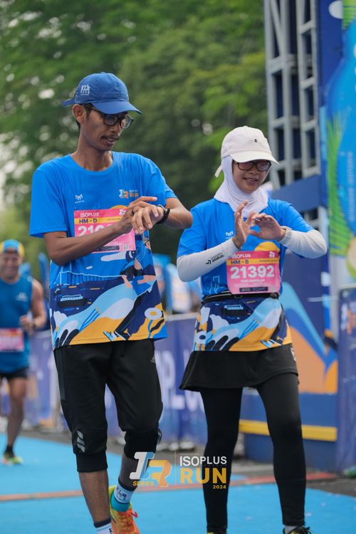 Race photo from Isoplus Run 2024 Surabaya