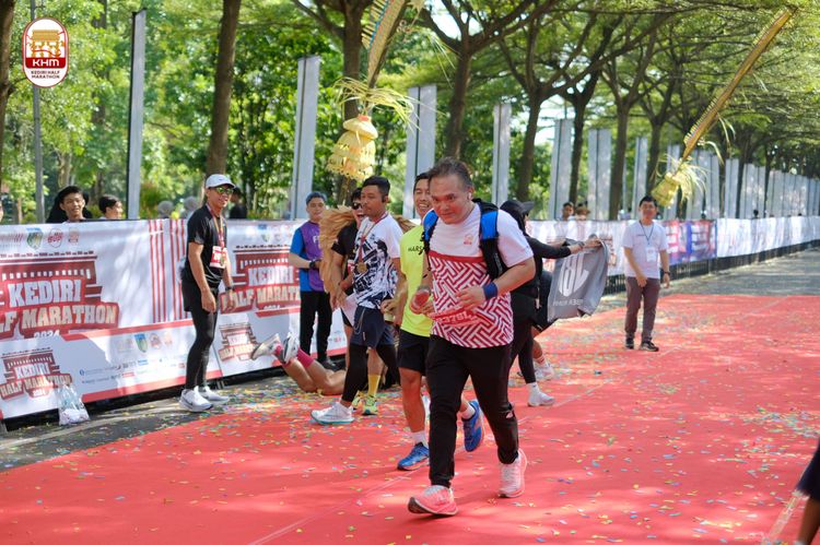 Race photo from Kediri Half Marathon 2024