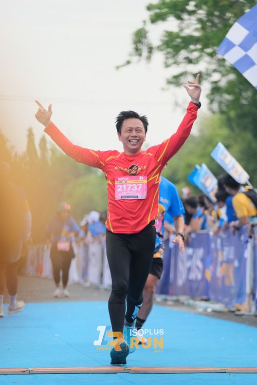 Race photo from Isoplus Run 2024 Surabaya