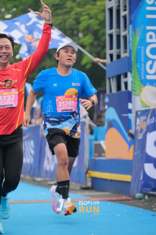 Race photo from Isoplus Run 2024 Surabaya