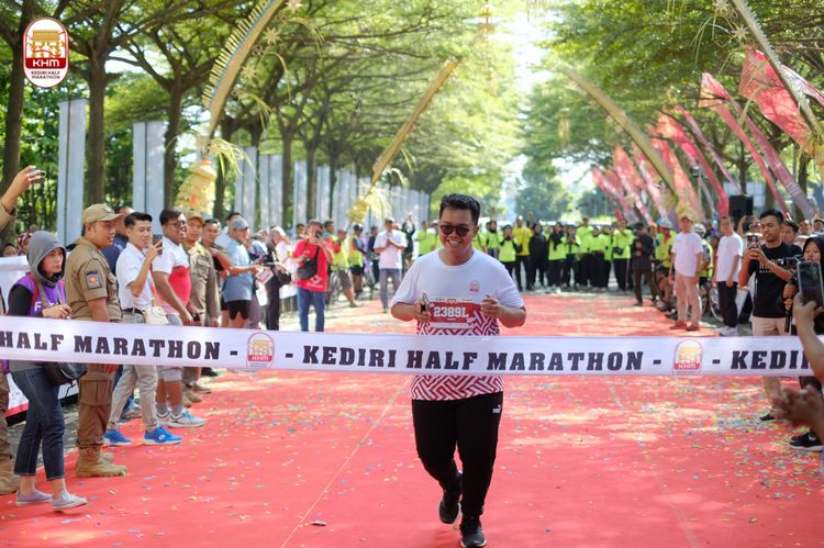 Race photo from Kediri Half Marathon 2024