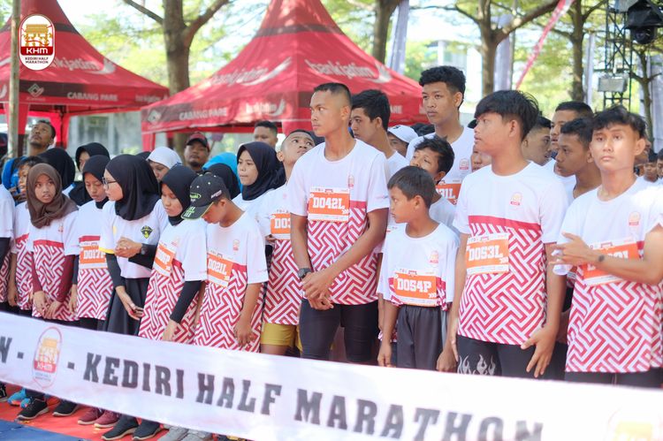 Race photo from Kediri Half Marathon 2024