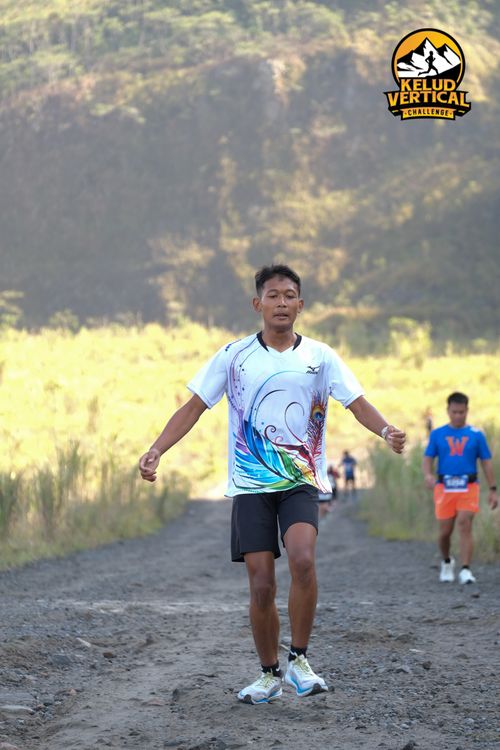 Race photo from Kelud Vertical Challenge 2024