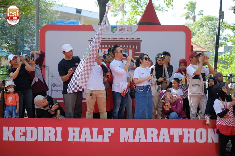 Race photo from Kediri Half Marathon 2024