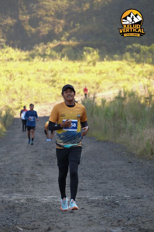 Race photo from Kelud Vertical Challenge 2024