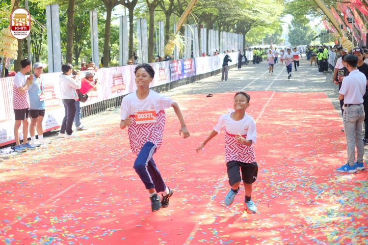 Race photo from Kediri Half Marathon 2024