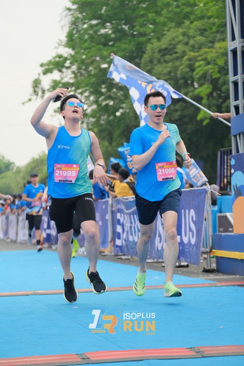 Race photo from Isoplus Run 2024 Surabaya