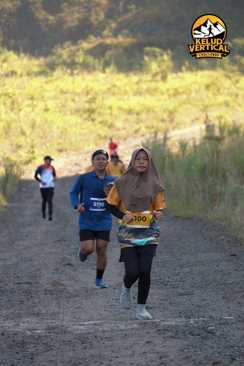 Race photo from Kelud Vertical Challenge 2024