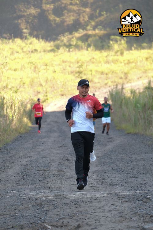 Race photo from Kelud Vertical Challenge 2024