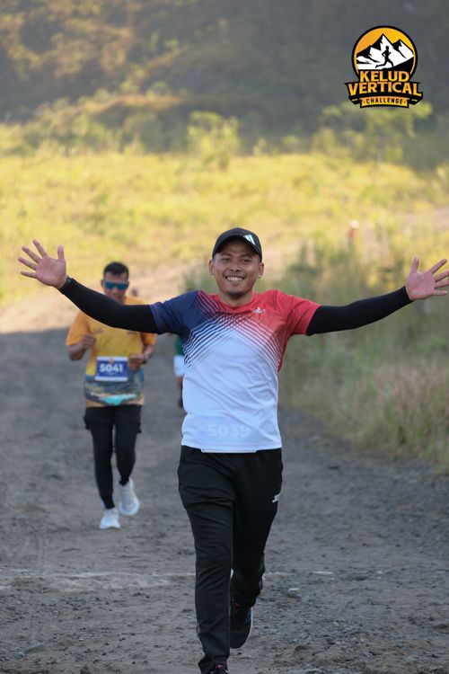 Race photo from Kelud Vertical Challenge 2024