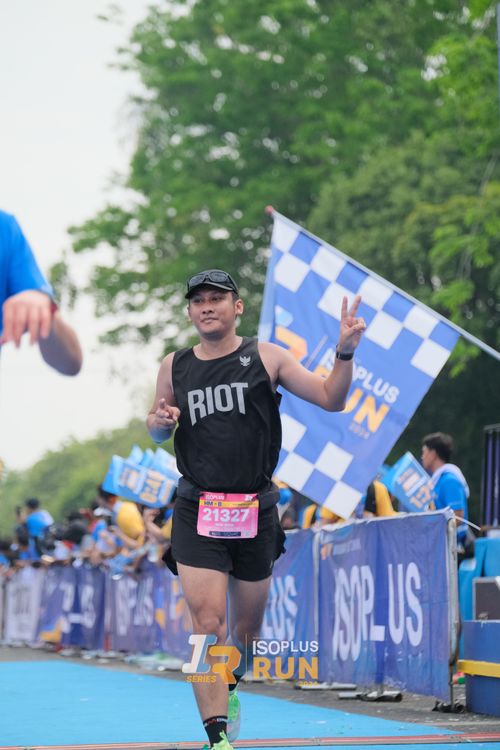 Race photo from Isoplus Run 2024 Surabaya