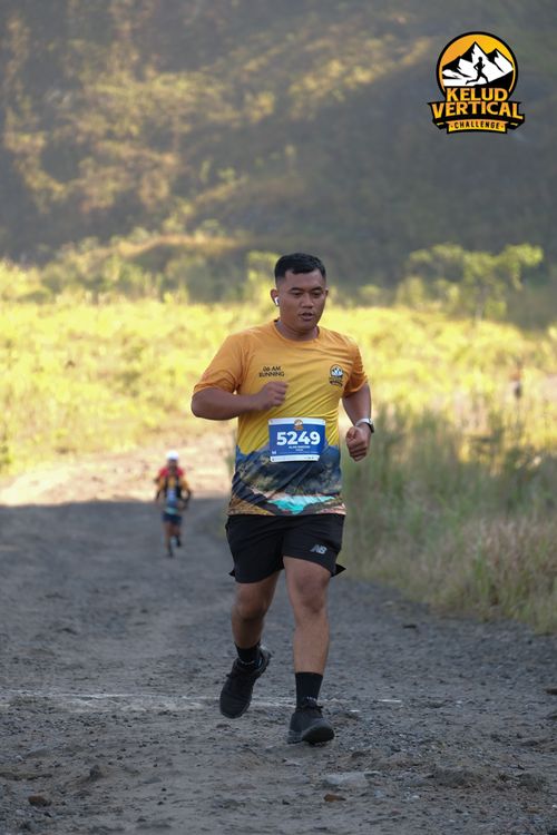 Race photo from Kelud Vertical Challenge 2024