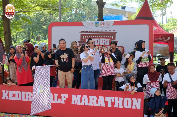 Race photo from Kediri Half Marathon 2024