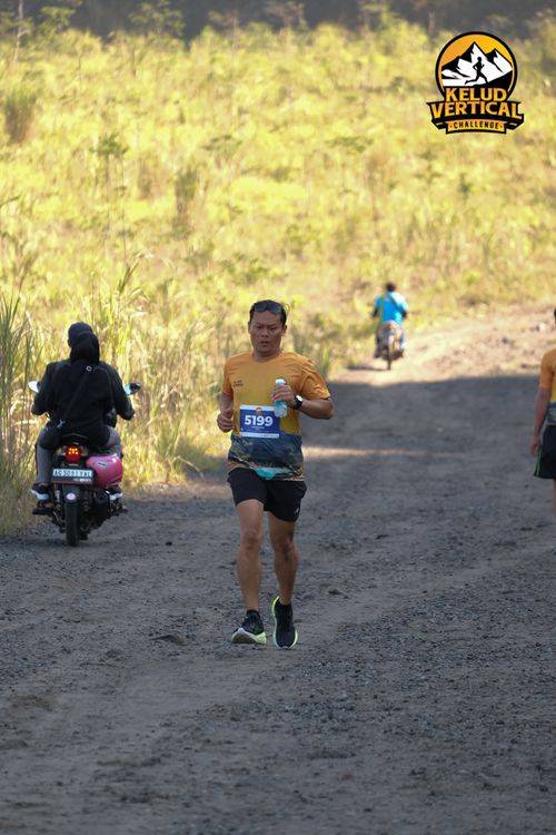 Race photo from Kelud Vertical Challenge 2024
