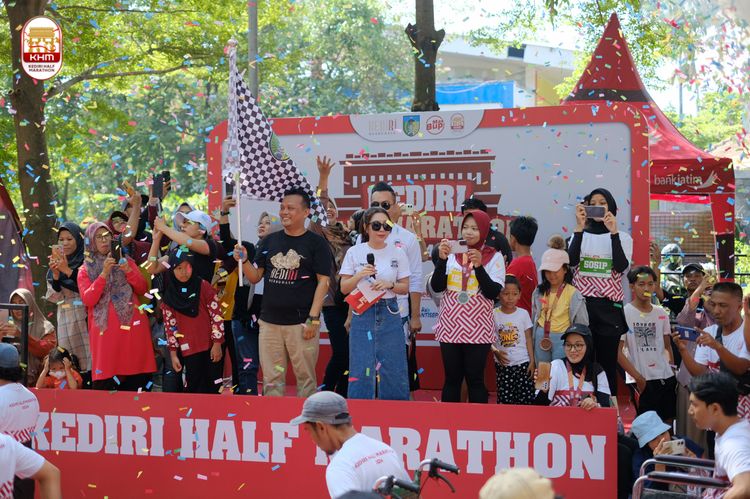 Race photo from Kediri Half Marathon 2024