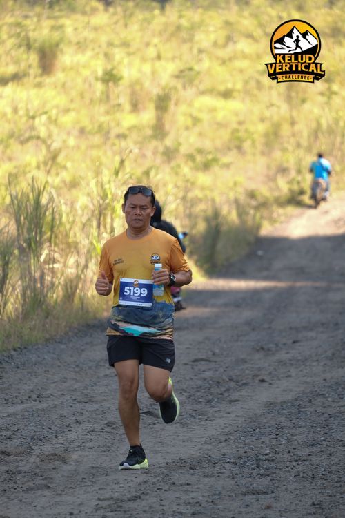 Race photo from Kelud Vertical Challenge 2024