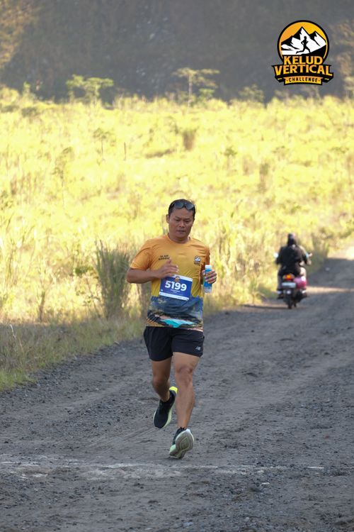 Race photo from Kelud Vertical Challenge 2024