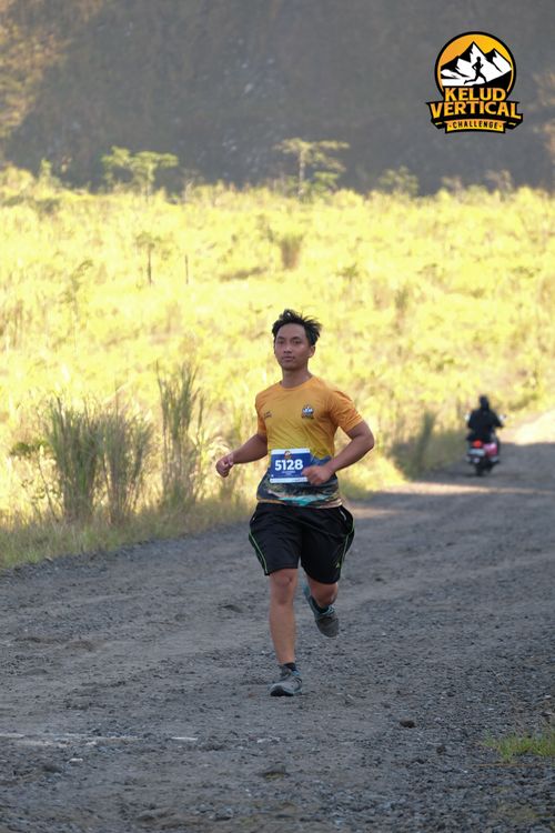 Race photo from Kelud Vertical Challenge 2024