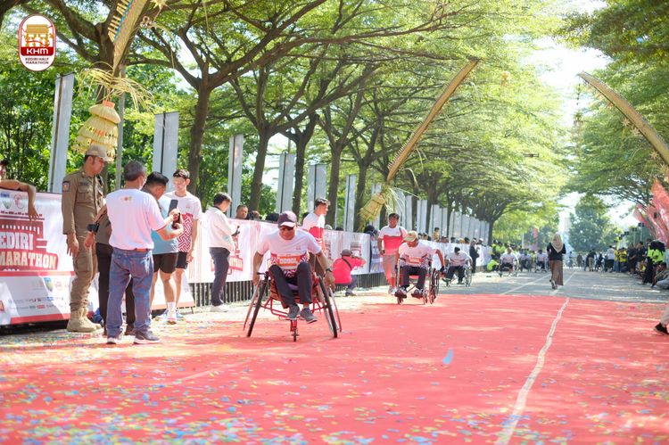 Race photo from Kediri Half Marathon 2024