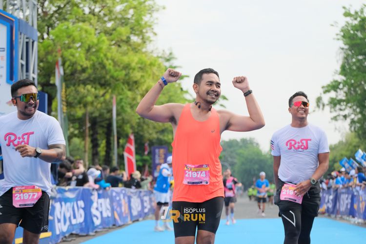 Race photo from Isoplus Run 2024 Surabaya