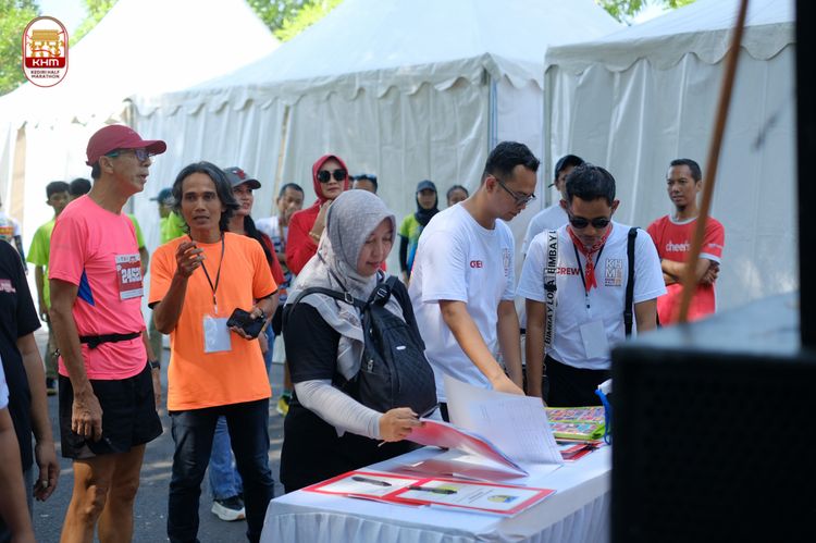 Race photo from Kediri Half Marathon 2024