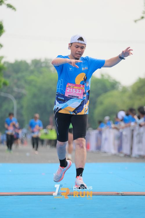 Race photo from Isoplus Run 2024 Surabaya