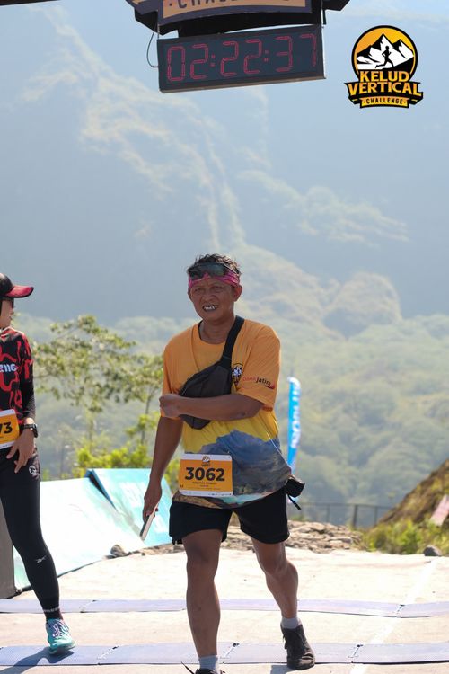 Race photo from Kelud Vertical Challenge 2024
