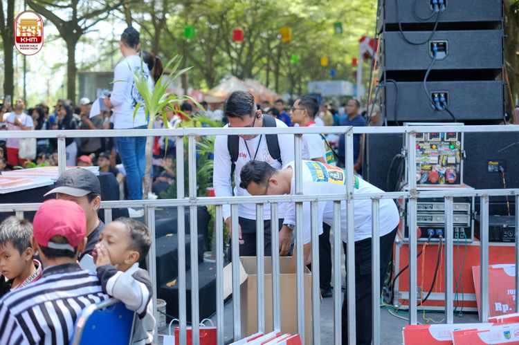 Race photo from Kediri Half Marathon 2024